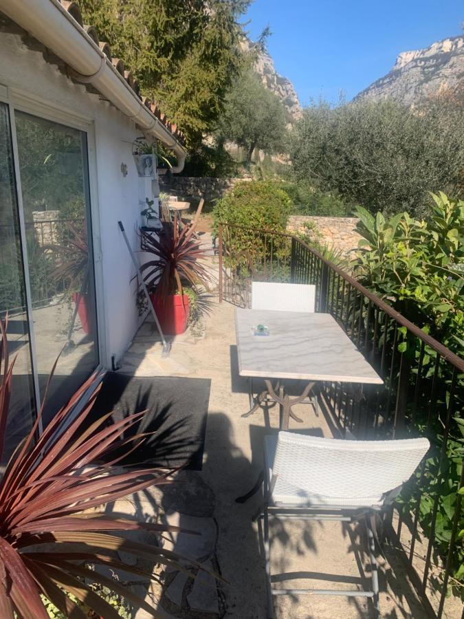 Charmante Maison Avec Piscine Gourdon  Exterior photo